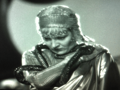 Verree Teasdale as Hyppolyta.