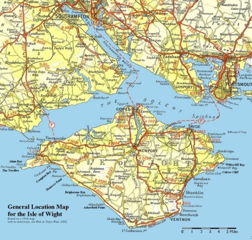 Titchfield can be seen between Portsmouth and Southampton, near to Fareham.