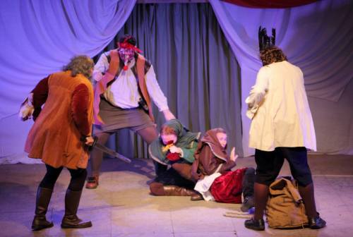 M Bardolph and Peto and the robbers.