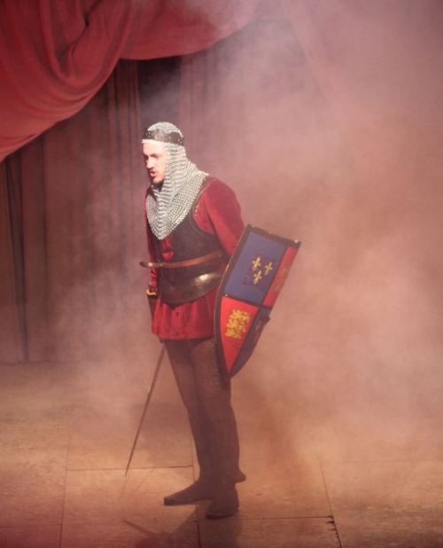 M King Henry in battle