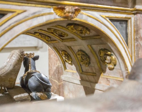 Photo by Ross Underwood