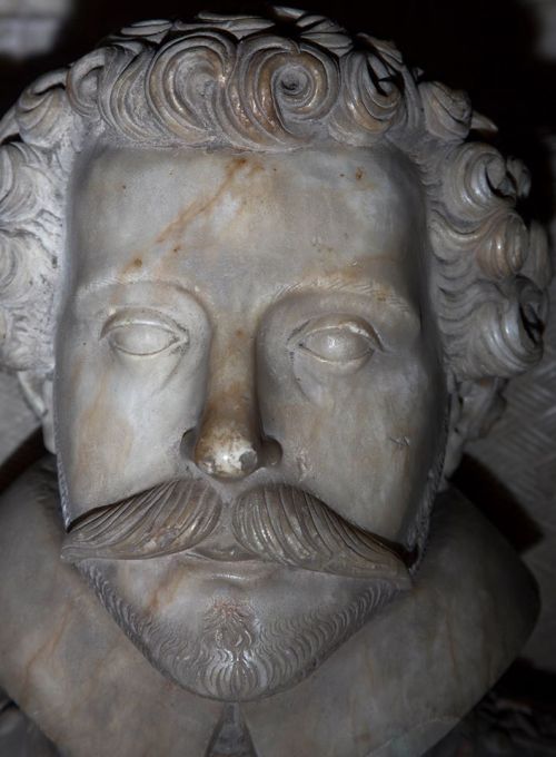 Photo by Ross Underwood.